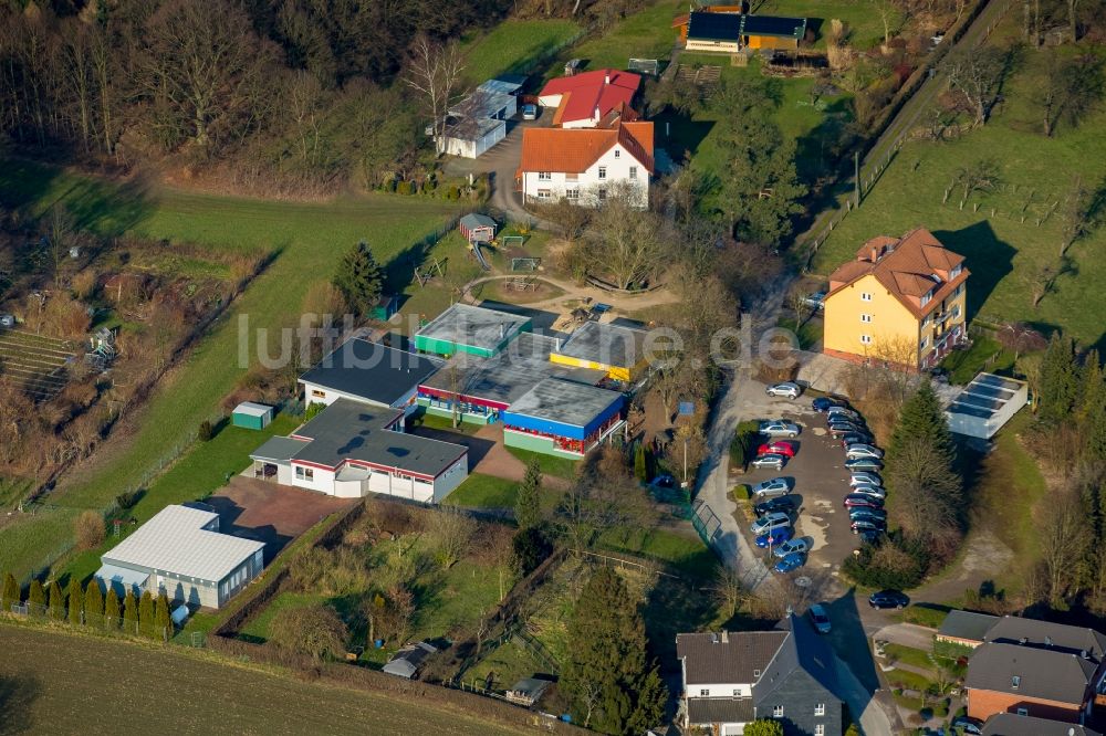 Luftbild Sprockhövel - Gebäude der KITA Kindertagesstätte - Kindergarten und Gemeindezentrum am Gedulderweg in Sprockhövel im Bundesland Nordrhein-Westfalen