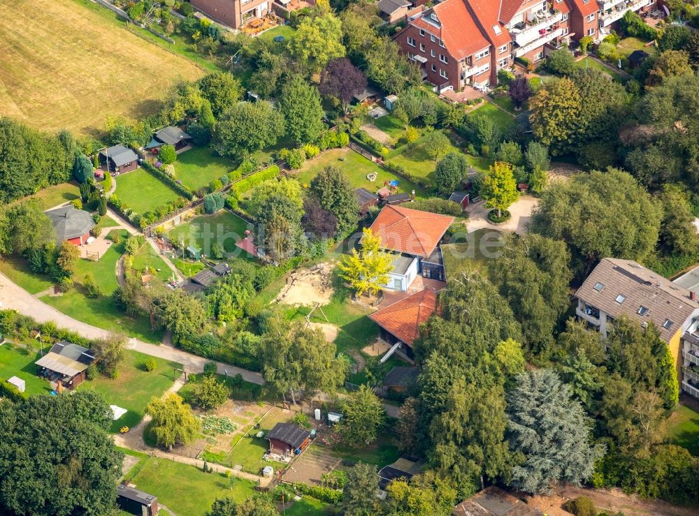 Gladbeck aus der Vogelperspektive: Gebäude der KITA Kindertagesstätte - Kindergartendes des städtischen Naturkindergartens in Gladbeck im Bundesland Nordrhein-Westfalen