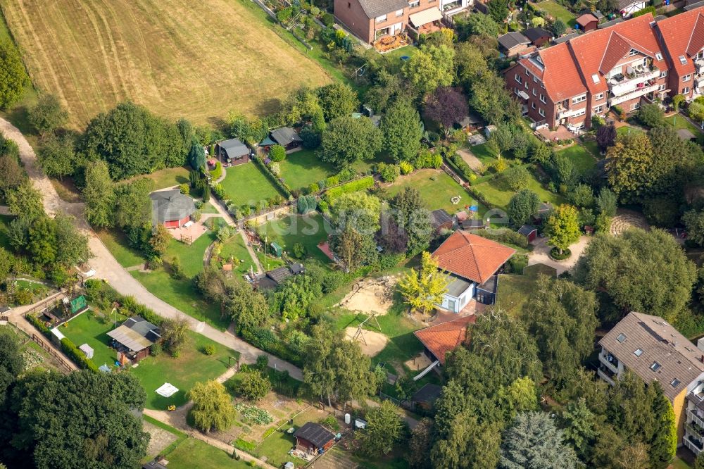 Luftbild Gladbeck - Gebäude der KITA Kindertagesstätte - Kindergartendes des städtischen Naturkindergartens in Gladbeck im Bundesland Nordrhein-Westfalen