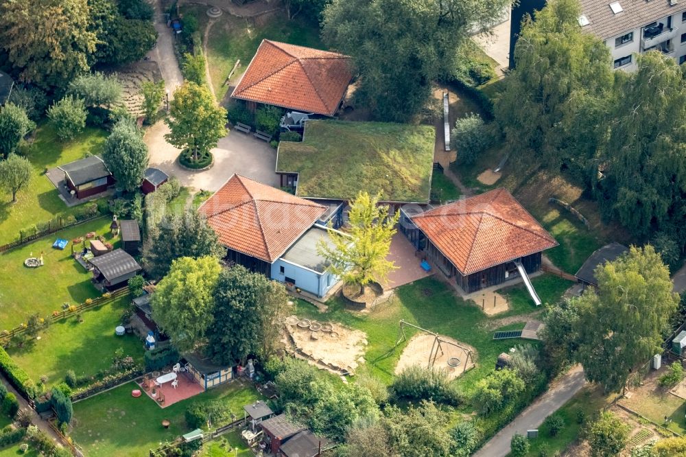 Luftbild Gladbeck - Gebäude der KITA Kindertagesstätte - Kindergartendes des städtischen Naturkindergartens in Gladbeck im Bundesland Nordrhein-Westfalen