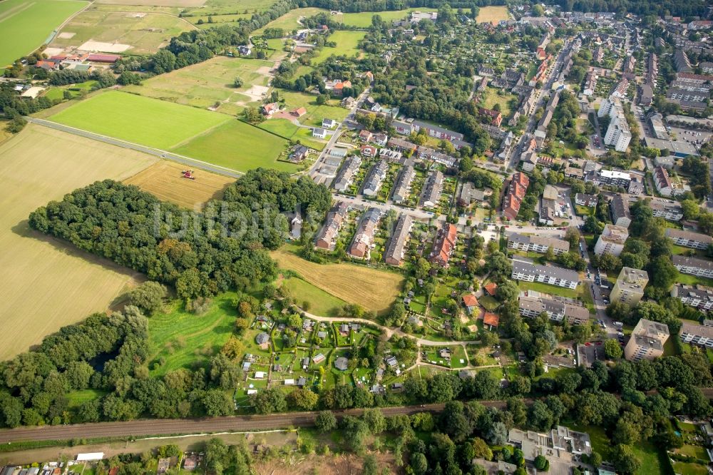 Luftaufnahme Gladbeck - Gebäude der KITA Kindertagesstätte - Kindergartendes des städtischen Naturkindergartens in Gladbeck im Bundesland Nordrhein-Westfalen