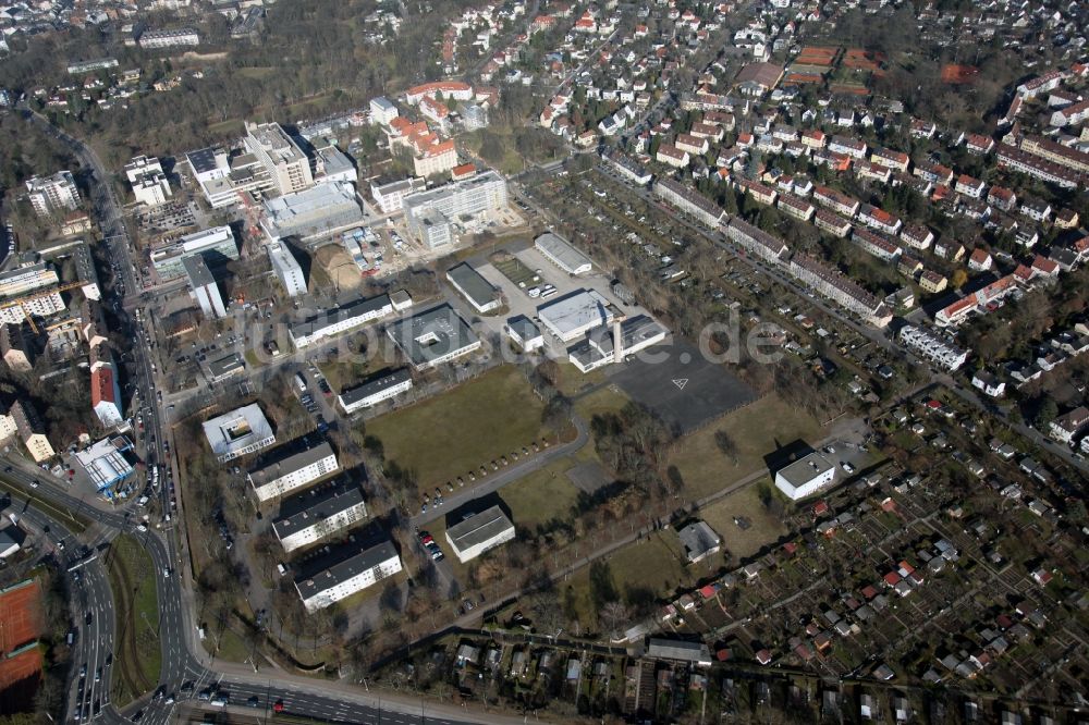 Mainz aus der Vogelperspektive: Gebäude- Komplex der General-Feldzeugmeister-Kaserne ( GFZ ) der Bundeswehr in Mainz im Bundesland Rheinland-Pfalz