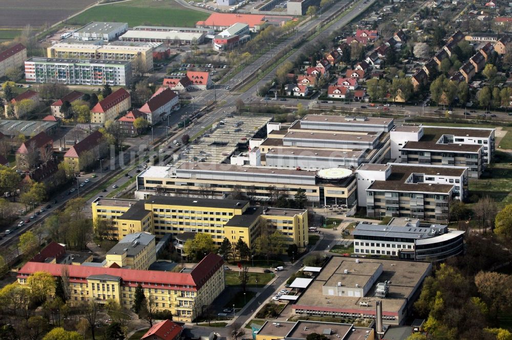 Erfurt aus der Vogelperspektive: Gebäude- Komplex des Helios Klinikum in Erfurt im Bundesland Thüringen