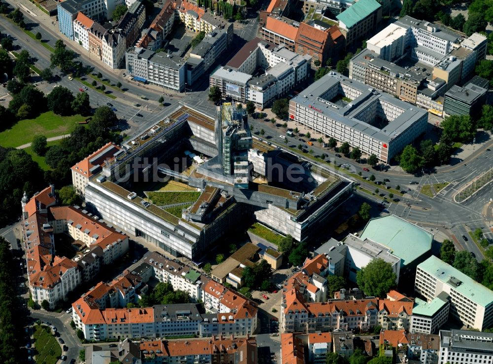 Hannover aus der Vogelperspektive: Gebäude - Komplex der NORD/LB Norddeutsche Landesbank in der Landeshauptstadt Hannover im Bundesland Niedersachsen