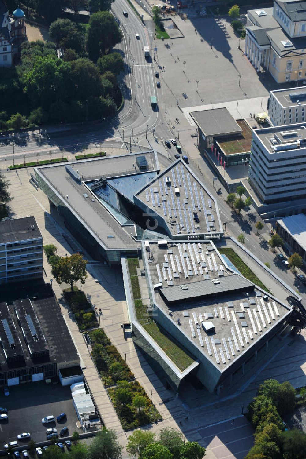 Darmstadt aus der Vogelperspektive: Gebäude des Kongreßzentrum Darmstadtium in Darmstadt