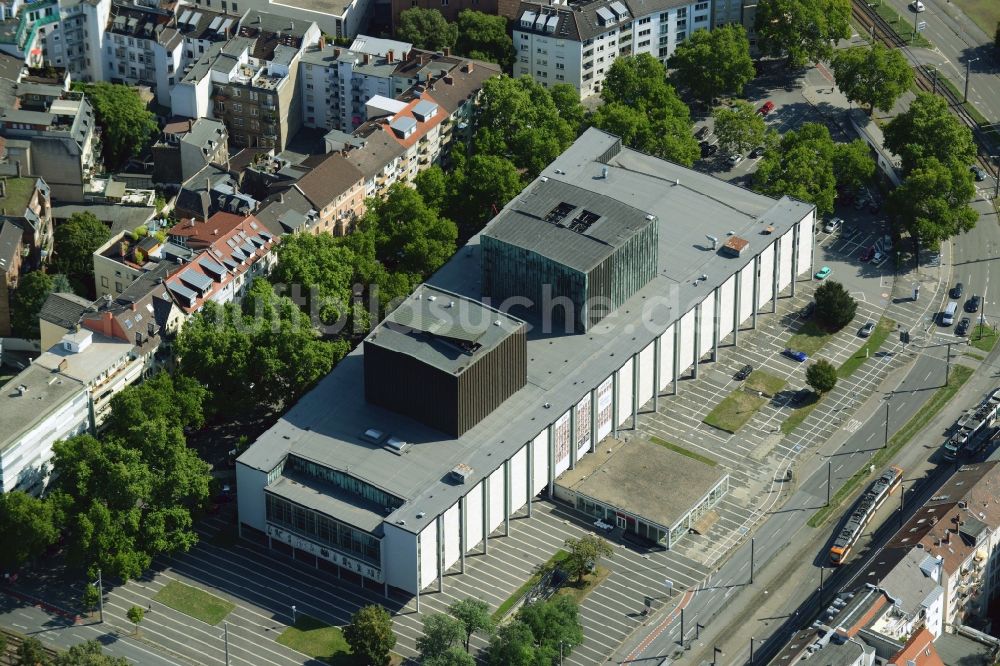 Luftbild Mannheim - Gebäude des Konzerthauses und Theater- Schauspielhauses in Mannheim im Bundesland Baden-Württemberg