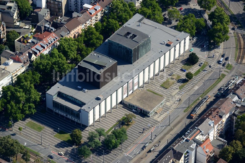 Luftaufnahme Mannheim - Gebäude des Konzerthauses und Theater- Schauspielhauses in Mannheim im Bundesland Baden-Württemberg