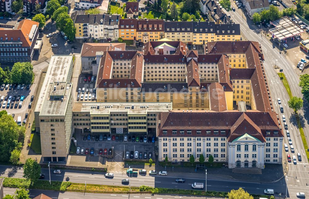 Luftaufnahme Hagen - Gebäude des Landgericht und Amtsgericht Hagen an der Gerichtsstraße in Hagen in Nordrhein-Westfalen