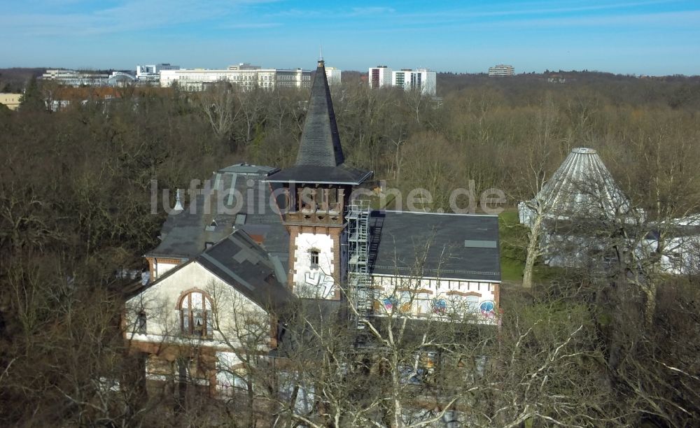 Luftbild Halle / Saale - Gebäude des leerstehenden Pionierhaus in Halle (Saale) in Sachsen-Anhalt