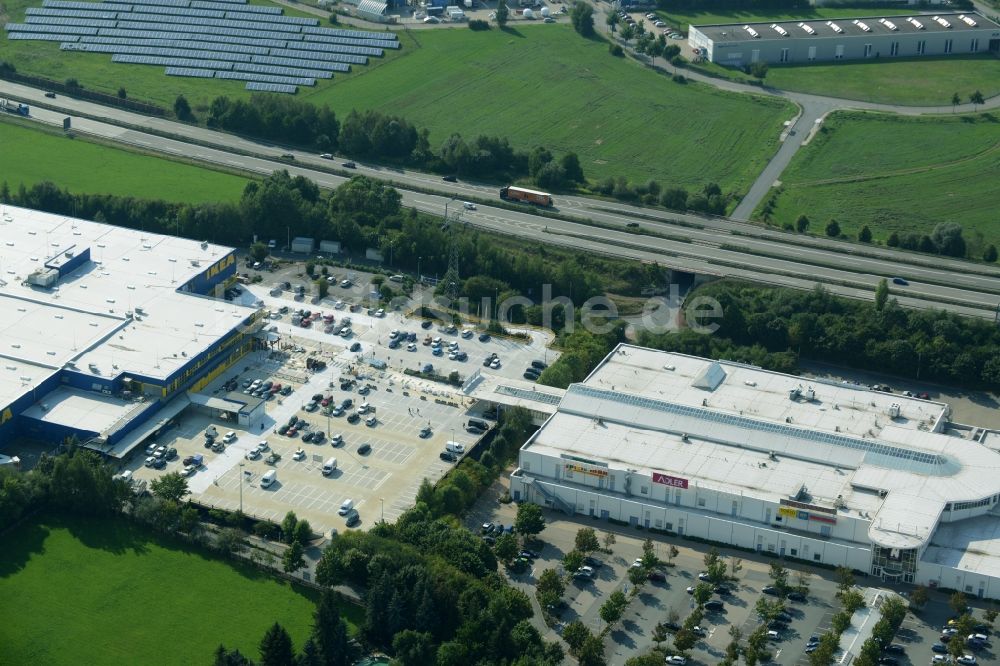 Chemnitz von oben - Gebäude des Möbelmarkt - IKEA Einrichtungshaus im Neefepark in Chemnitz im Bundesland Sachsen