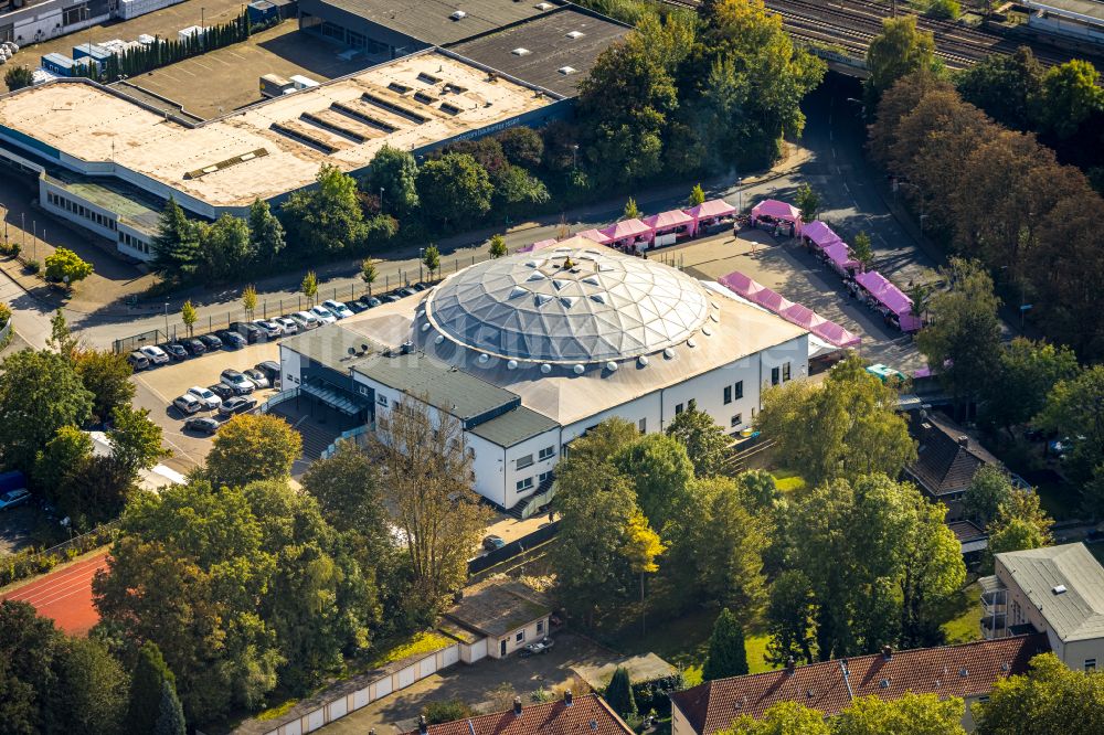 Luftaufnahme Essen - Gebäude der Moschee Merkez- Moschee in Essen im Bundesland Nordrhein-Westfalen, Deutschland