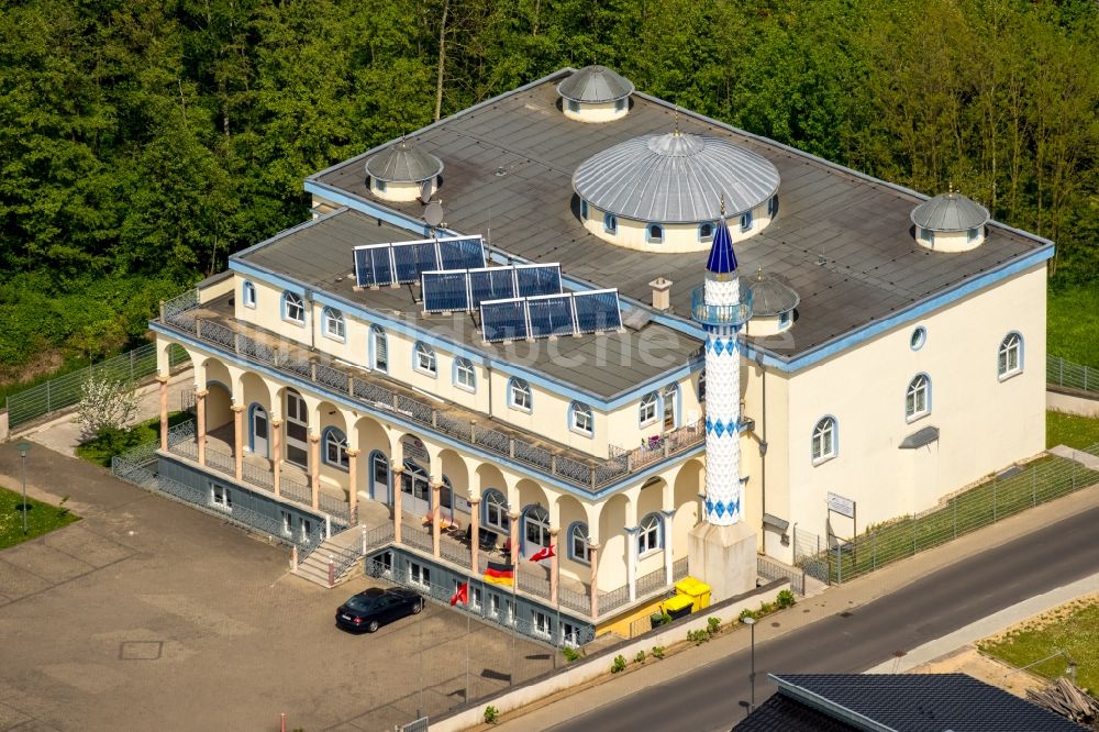 Baesweiler von oben - Gebäude der Moschee des Türkisch-Islamischer-Kulturverein e.V. am Herzogenrather Weg in Baesweiler im Bundesland Nordrhein-Westfalen