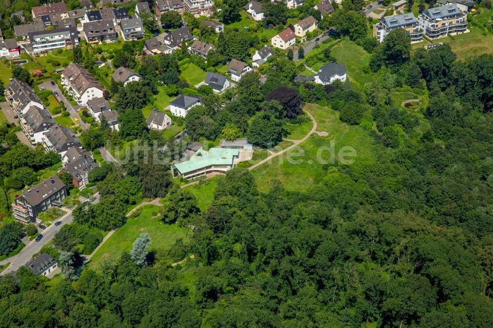 Luftaufnahme Essen - Gebäude und Parkanlagen des Bungalows von Berthold Beitz (1913 - 2013)in Essen im Bundesland Nordrhein-Westfalen