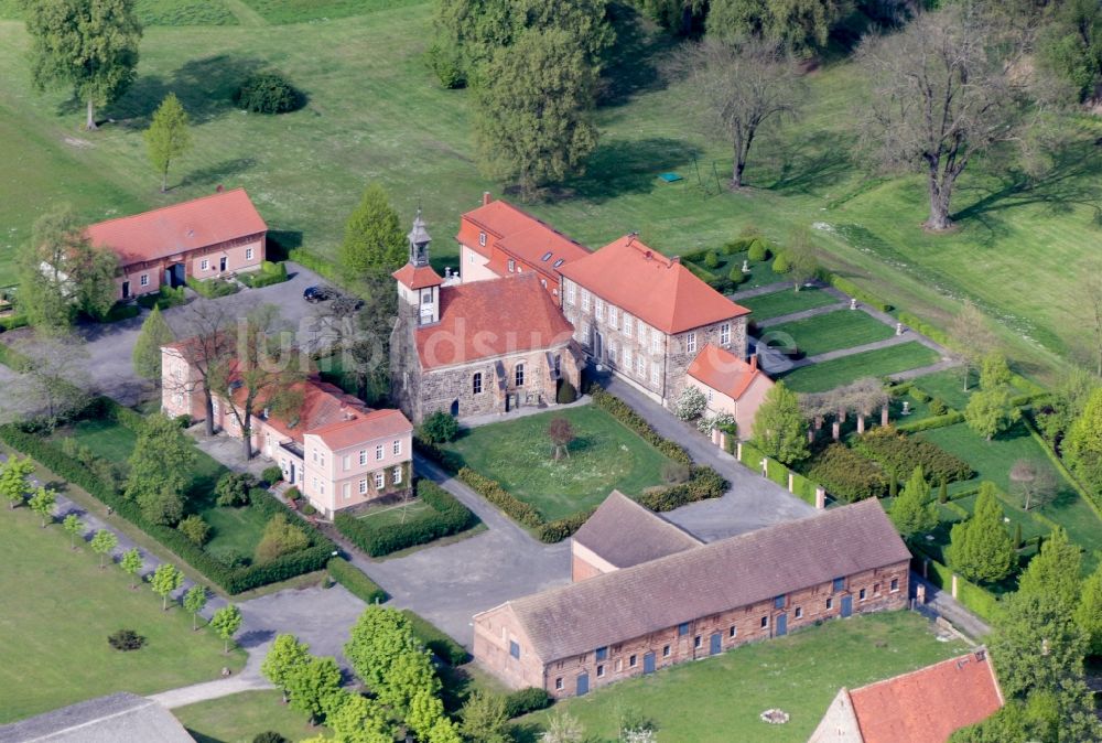 Luftbild Lietzen - Gebäude und Parkanlagen des Gutshauses und Herrenhauses in Lietzen im Bundesland Brandenburg