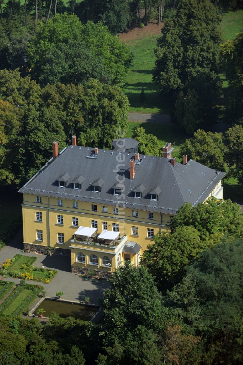 Luftbild Parthenstein - Gebäude und Parkanlagen des Gutshauses und Herrenhauses in Parthenstein im Bundesland Sachsen