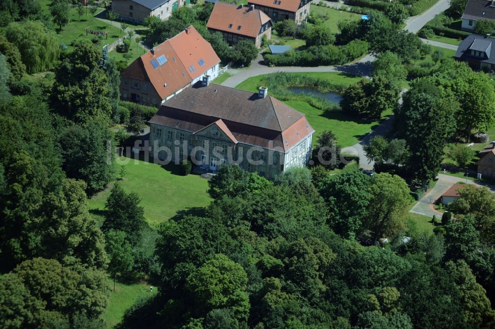 Rumpshagen von oben - Gebäude und Parkanlagen des Gutshauses und Herrenhauses in Rumpshagen im Bundesland Mecklenburg-Vorpommern