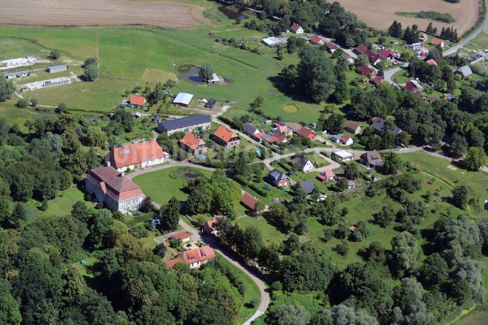 Luftbild Rumpshagen - Gebäude und Parkanlagen des Gutshauses und Herrenhauses in Rumpshagen im Bundesland Mecklenburg-Vorpommern