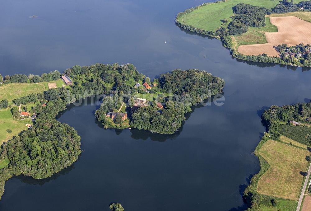 Wittmoldt von oben - Gebäude und Parkanlagen des Gutshauses und Herrenhauses Wittmoldt in Wittmoldt im Bundesland Schleswig-Holstein