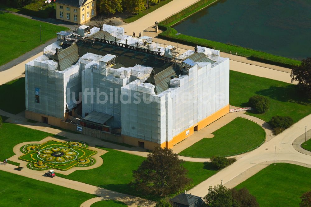 Luftaufnahme Dresden - Gebäude und Parkanlagen des Gutshauses Palais - Grosser Garten in Dresden im Bundesland Sachsen, Deutschland