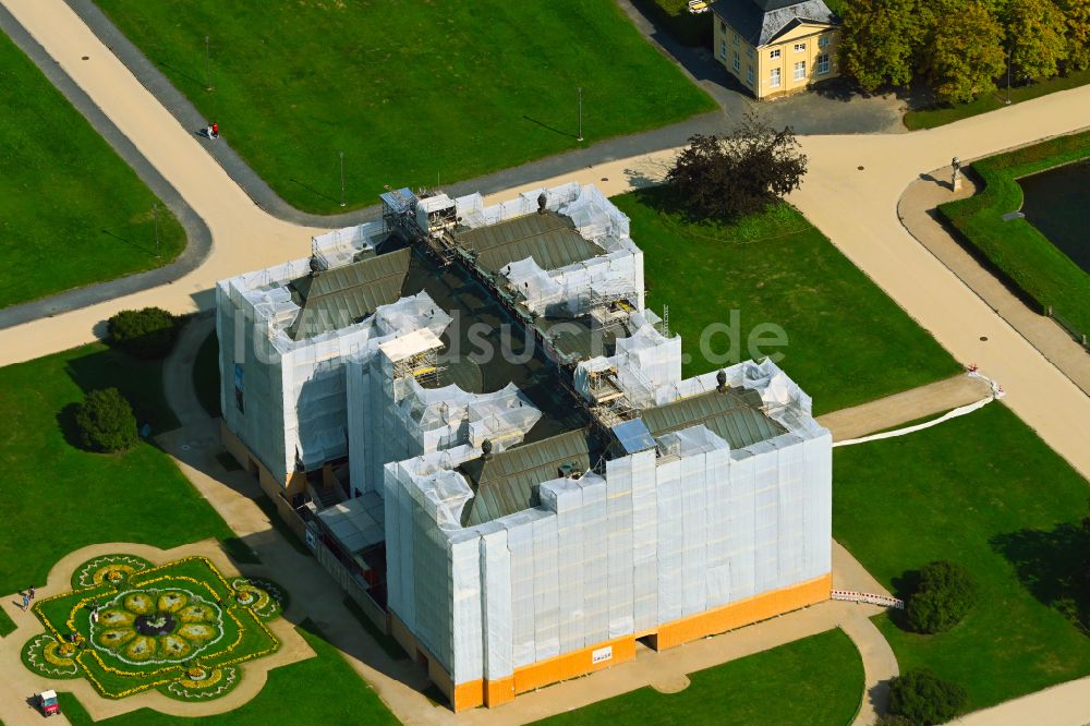 Dresden aus der Vogelperspektive: Gebäude und Parkanlagen des Gutshauses Palais - Grosser Garten in Dresden im Bundesland Sachsen, Deutschland