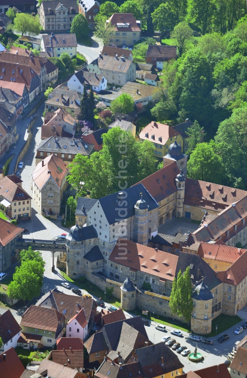 Luftaufnahme Thurnau - Gebäude und Parkanlagen des Schloß in Thurnau im Bundesland Bayern