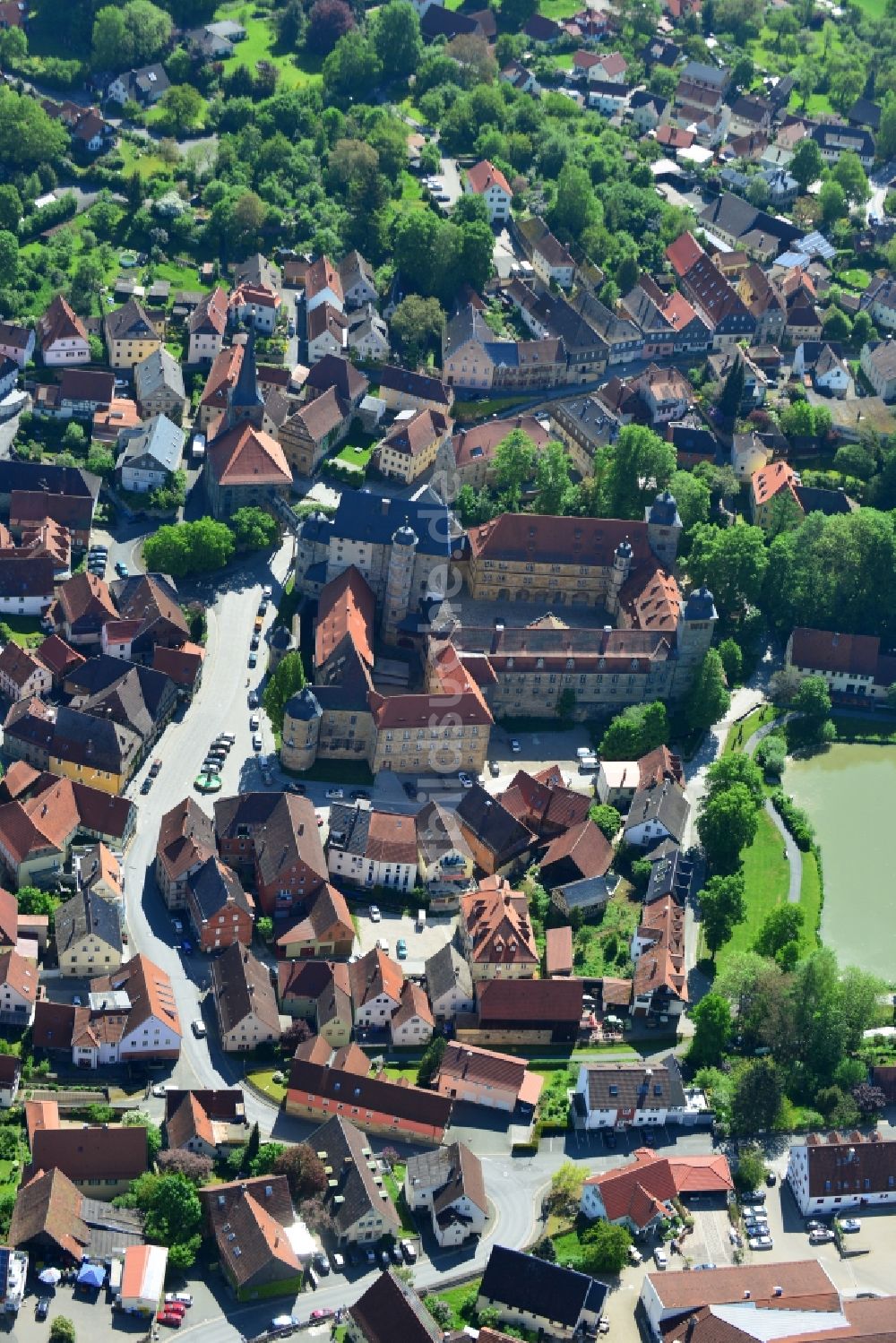 Luftbild Thurnau - Gebäude und Parkanlagen des Schloß in Thurnau im Bundesland Bayern