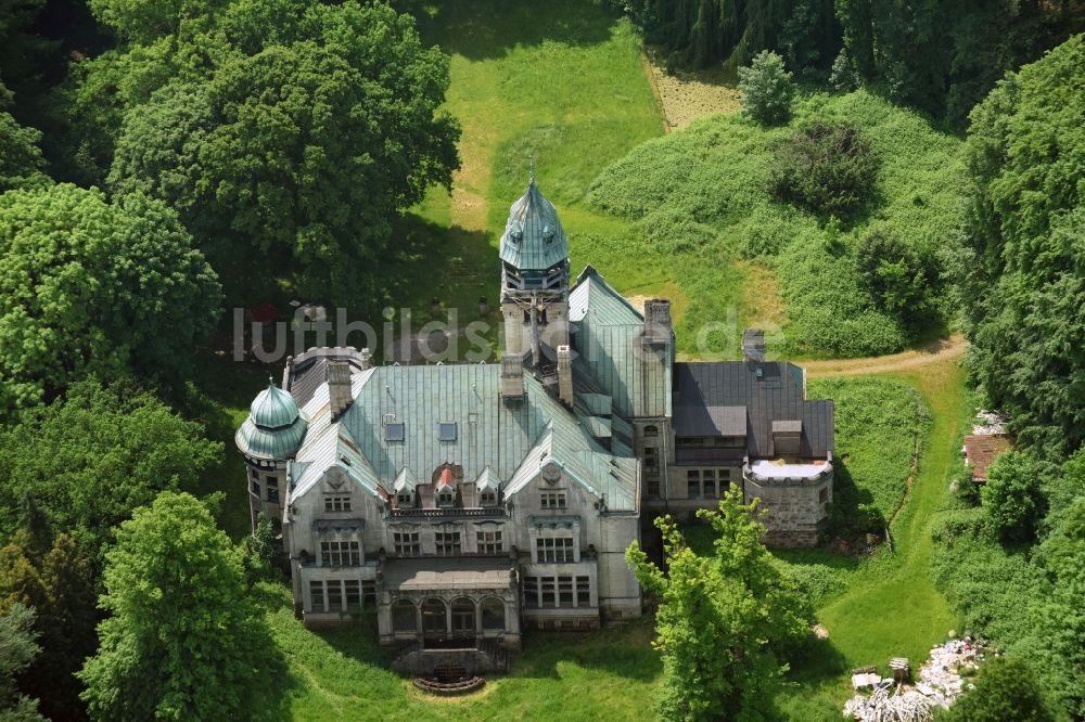 Luftbild Grabau - Gebäude und Parkanlagen des schloßartigen Herrenhaus- Villa Grabau in Grabau im Bundesland Schleswig-Holstein