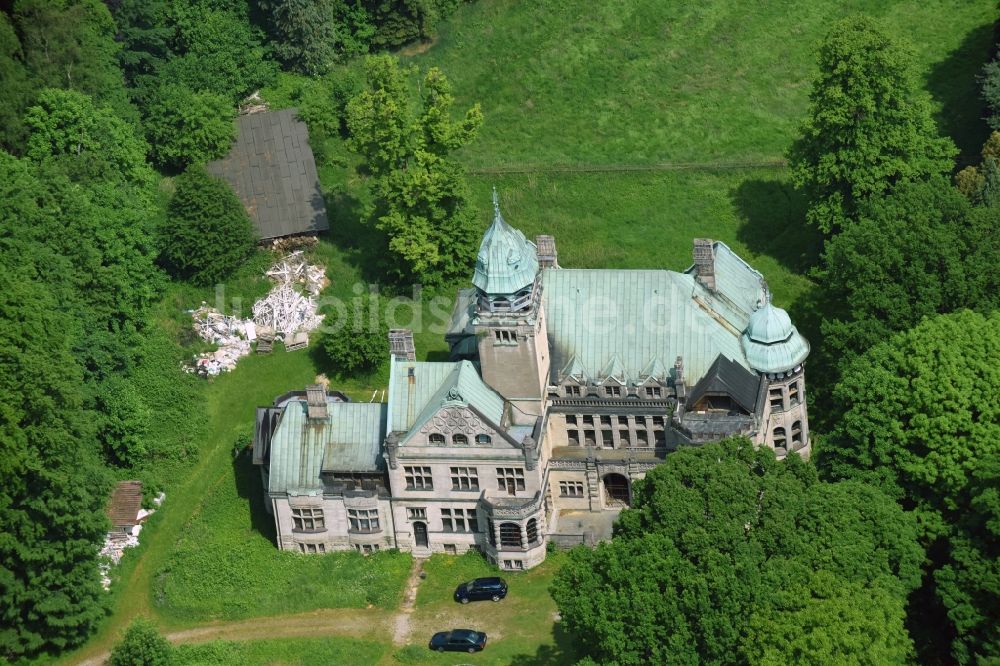 Luftaufnahme Grabau - Gebäude und Parkanlagen des schloßartigen Herrenhaus- Villa Grabau in Grabau im Bundesland Schleswig-Holstein