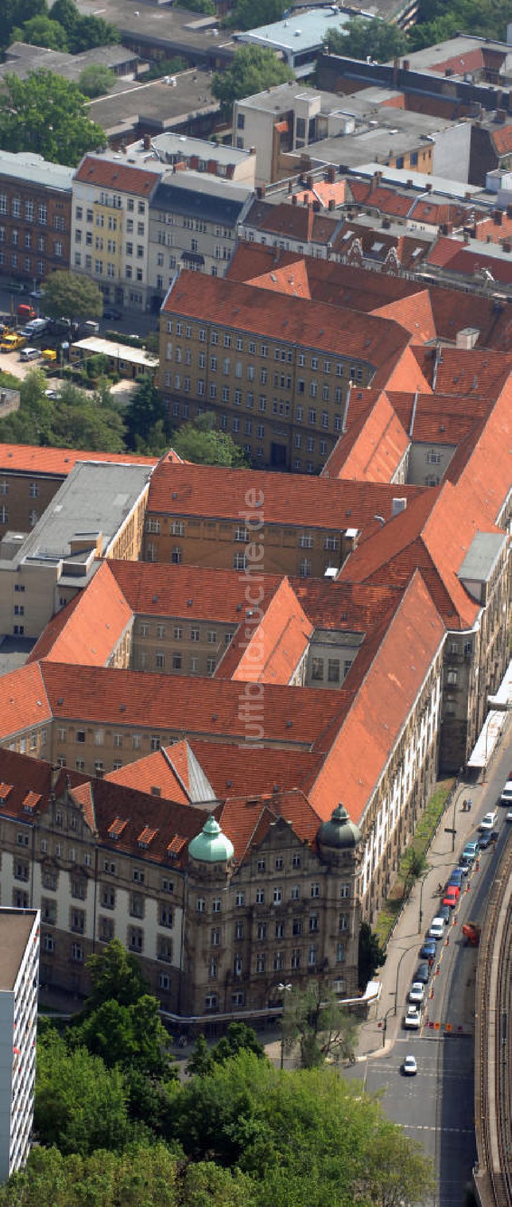 Luftaufnahme Berlin - Gebäude des Patentamtes / Deutsches Patent- und Markenamt DPMA an der Gitschiner Straße in Berlin Kreuzberg