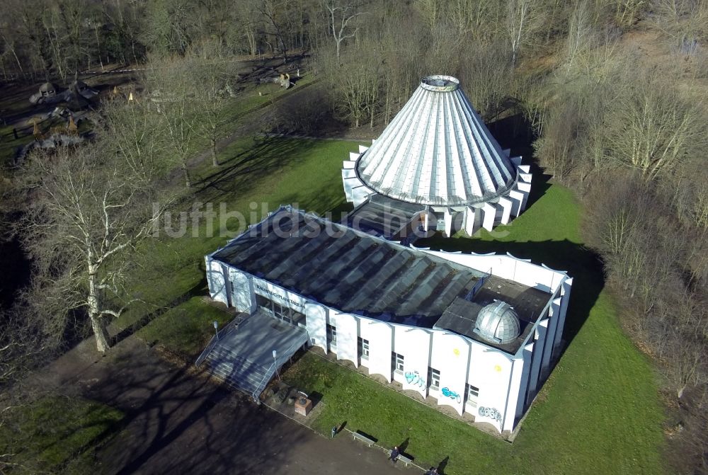 Luftaufnahme Halle Saale - Gebäude des Planetarium in Halle (Saale) in Sachsen-Anhalt