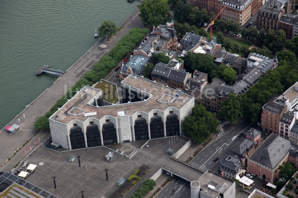 Luftbild Mainz - Gebäude des Rathaus am Rheinufer in Mainz im Bundesland Rheinland-Pfalz