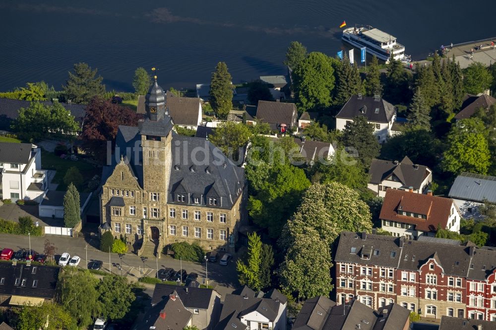 Wetter von oben - Gebäude des Rathaus am Seeplatz in Wetter im Ruhrgebiet im Bundesland Nordrhein-Westfalen