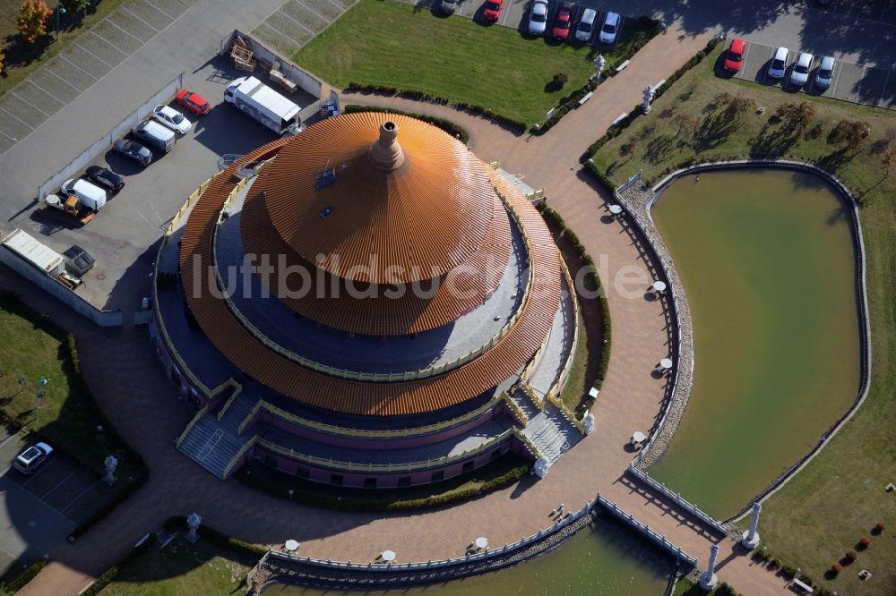 Hohen Neuendorf aus der Vogelperspektive: Gebäude des Restaurant Himmelspagode in Hohen Neuendorf im Bundesland Brandenburg