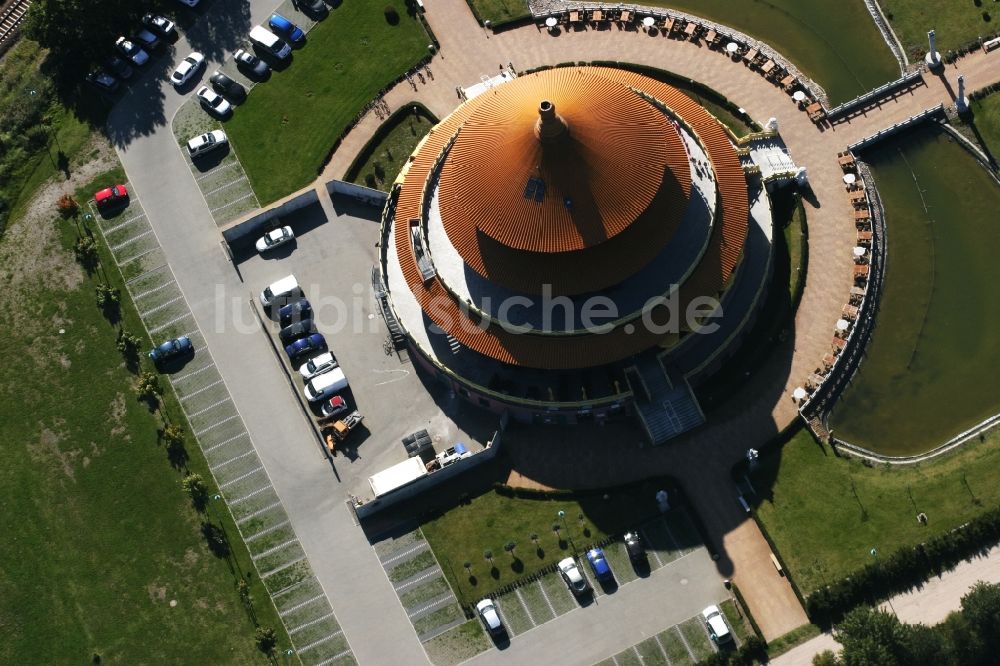 Hohen Neuendorf aus der Vogelperspektive: Gebäude des Restaurant Himmelspagode in Hohen Neuendorf im Bundesland Brandenburg