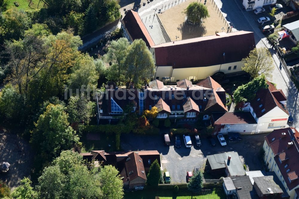 Luftbild Buckow (Märkische Schweiz) - Gebäude des Restaurant „ Romantisches Gasthaus Stobbermühle „ in Buckow (Märkische Schweiz) im Bundesland Brandenburg, Deutschland