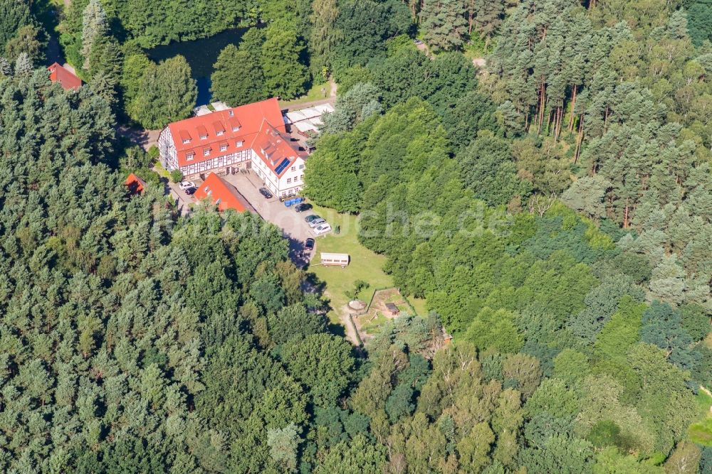 Luftbild Bad Belzig - Gebäude des Restaurant Springbachmuehle in Bad Belzig im Bundesland Brandenburg, Deutschland