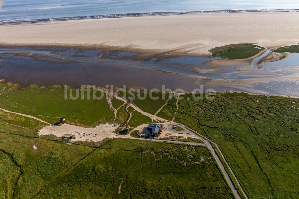 Luftaufnahme Sankt Peter-Ording - Gebäude des Restaurant Die Strandhütte in Sankt Peter-Ording im Bundesland Schleswig-Holstein, Deutschland