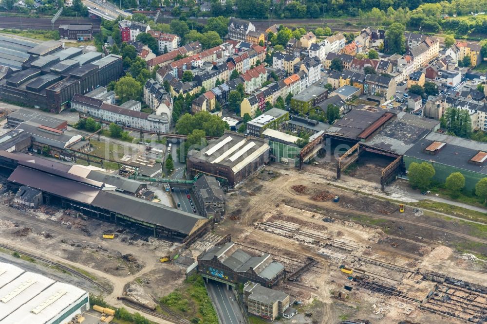 Dortmund von oben - Gebäude- Ruine und Brachfläche auf dem ehemaligen Gelände der Hoesch-Stahl AG in Dortmund im Bundesland Nordrhein-Westfalen, Deutschland