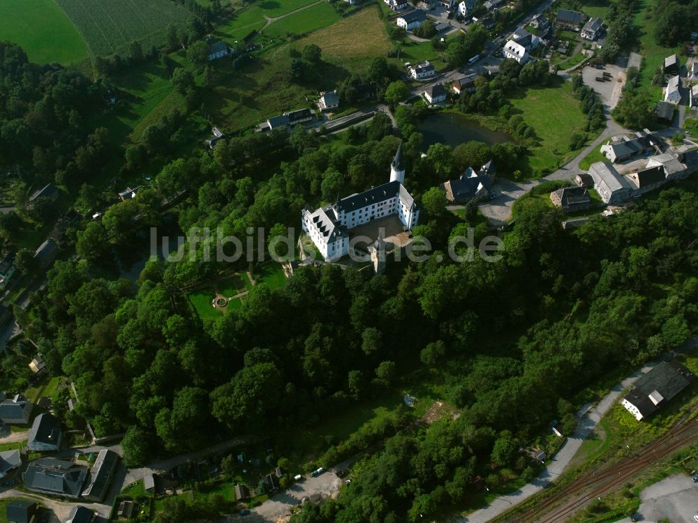 Luftbild Neuhausen/Erzgebirge - Gebäude des Schlosshotel Schloss Purschenstein in Neuhausen/Erzgebirge im Bundesland Sachsen, Deutschland