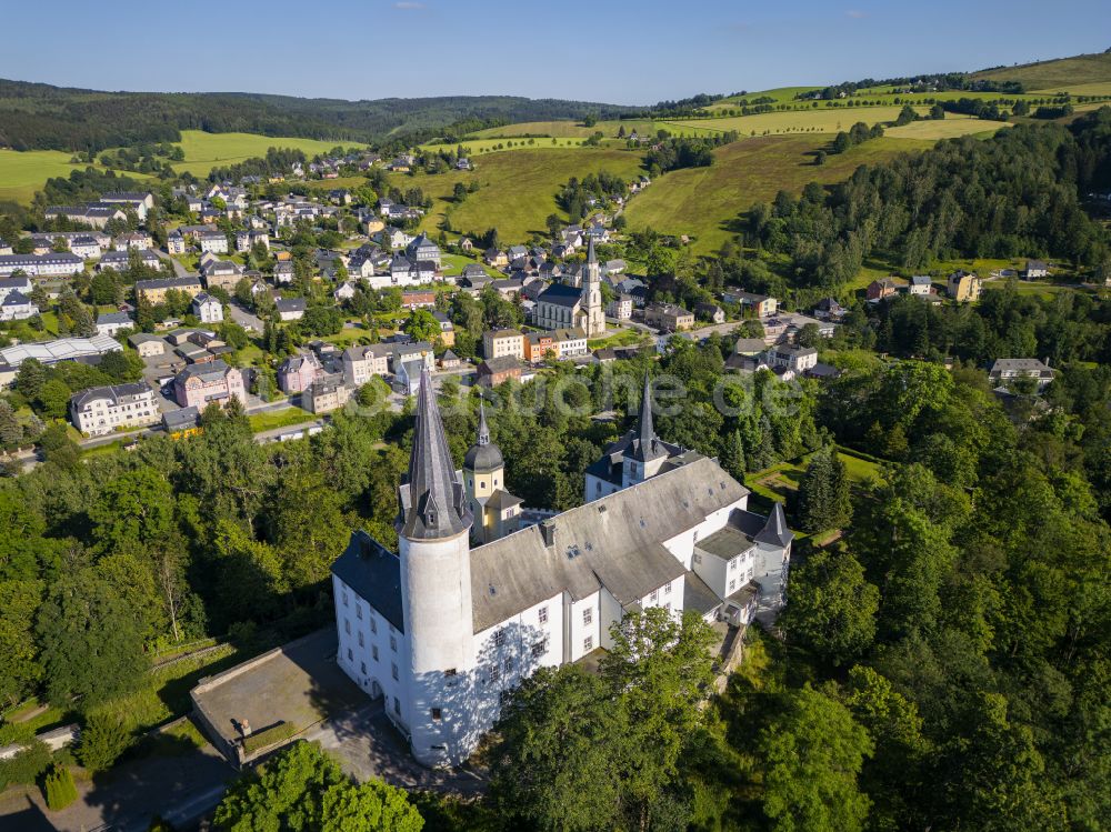 Neuhausen/Erzgebirge aus der Vogelperspektive: Gebäude des Schlosshotel Schloss Purschenstein in Neuhausen/Erzgebirge im Bundesland Sachsen, Deutschland