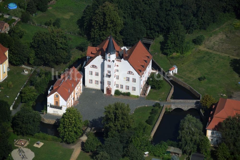 Luftaufnahme Belgershain - Gebäude und Schlosspark des Schloß Belgershain in Belgershain im Bundesland Sachsen