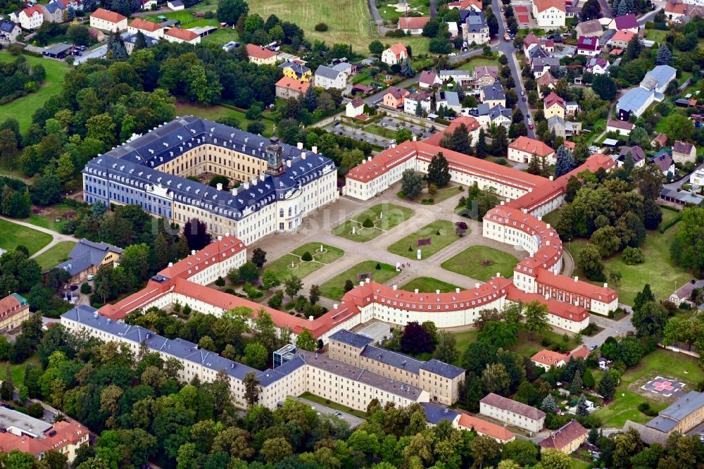 Wermsdorf aus der Vogelperspektive: Gebäude und Schlosspark des Schloß Hubertusburg Wermsdorf in Wermsdorf im Bundesland Sachsen