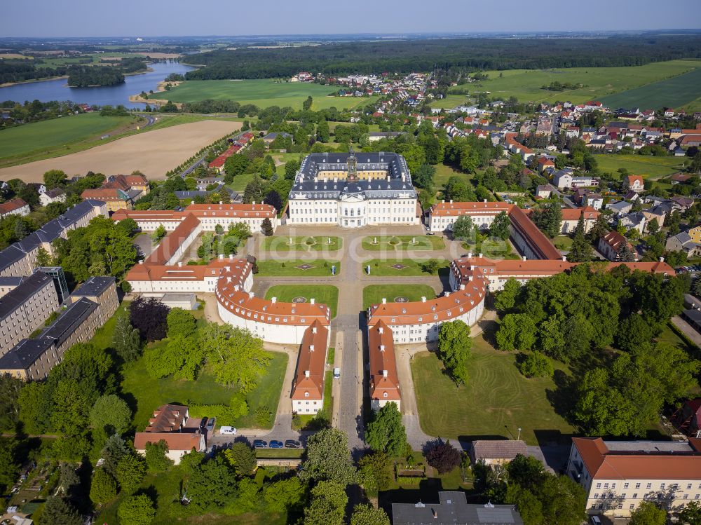 Wermsdorf von oben - Gebäude und Schlosspark des Schloß Hubertusburg Wermsdorf in Wermsdorf im Bundesland Sachsen