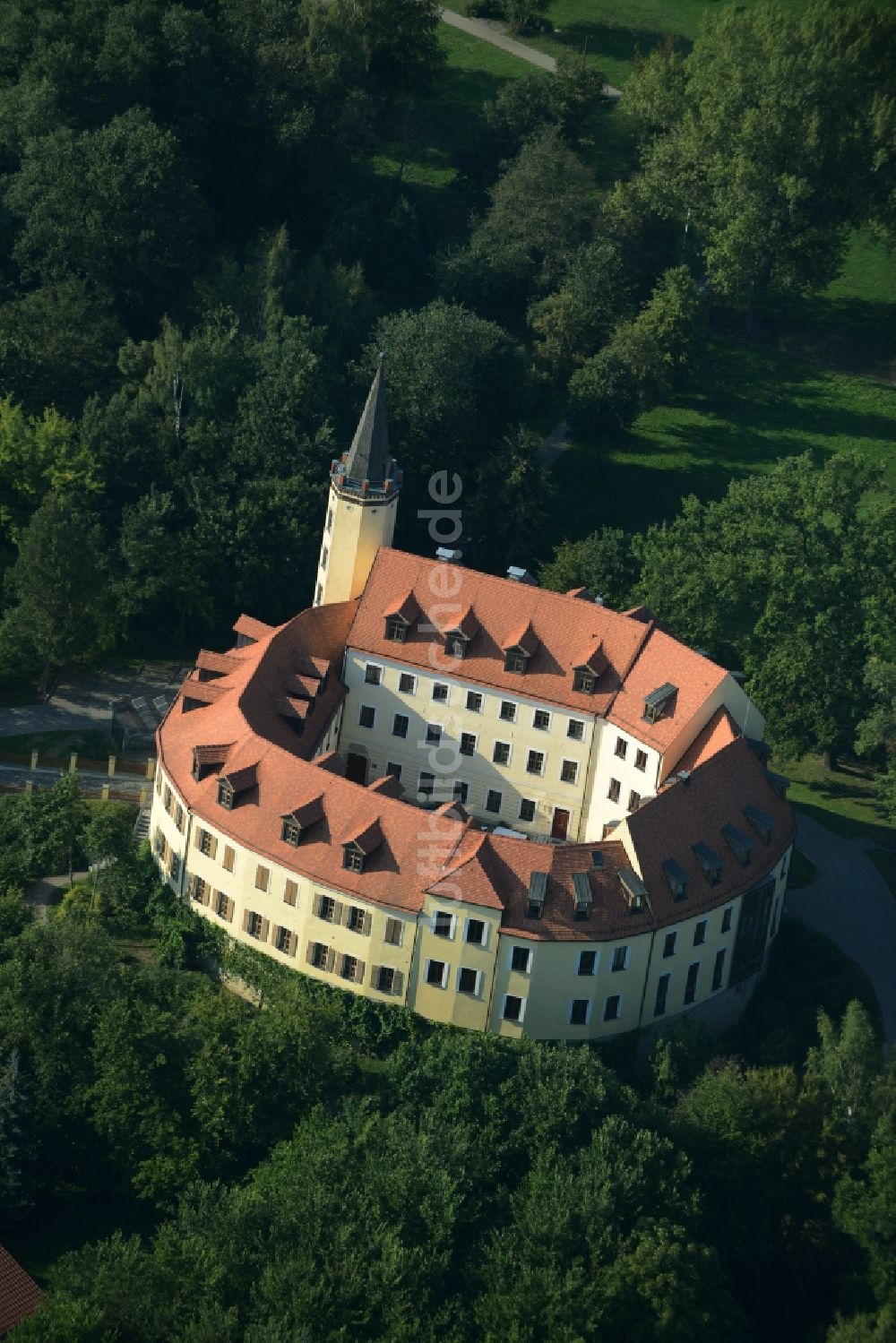 Jessen (Elster) aus der Vogelperspektive: Gebäude und Schlosspark des Schloß in Jessen (Elster) im Bundesland Sachsen-Anhalt