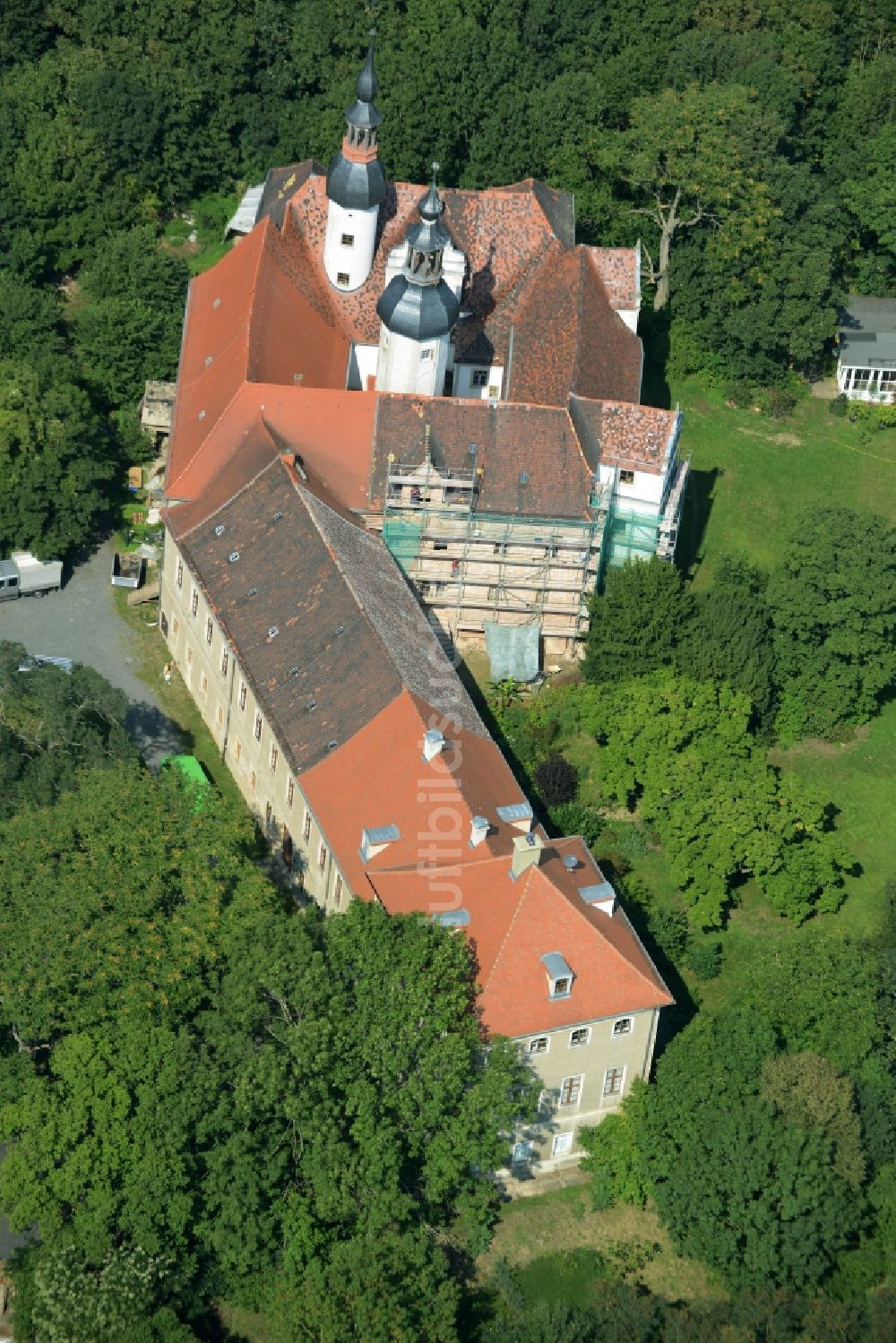 Luftbild Zschepplin - Gebäude und Schlosspark des Schloß Zschepplin in Zschepplin im Bundesland Sachsen