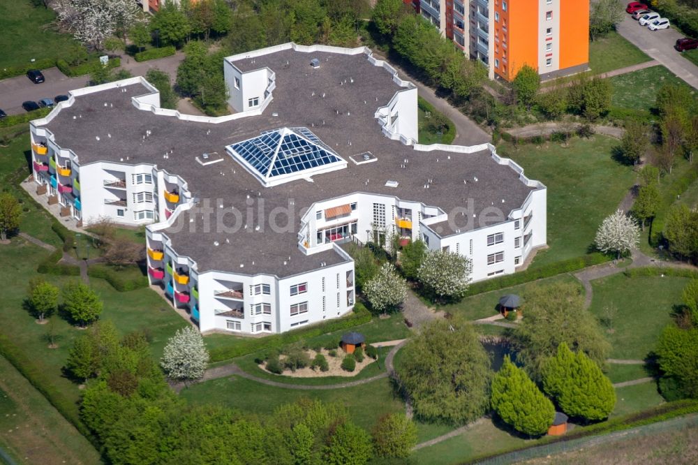 Luftbild Neuruppin - Gebäude des Senioren Wohnpark in Neuruppin im Bundesland Brandenburg, Deutschland