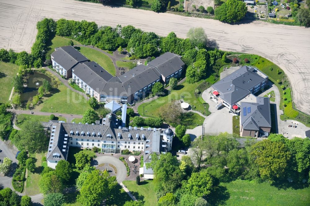 Kleve von oben - Gebäude des Seniorenhaus Burg Ranzowin Kleve im Bundesland Nordrhein-Westfalen, Deutschland