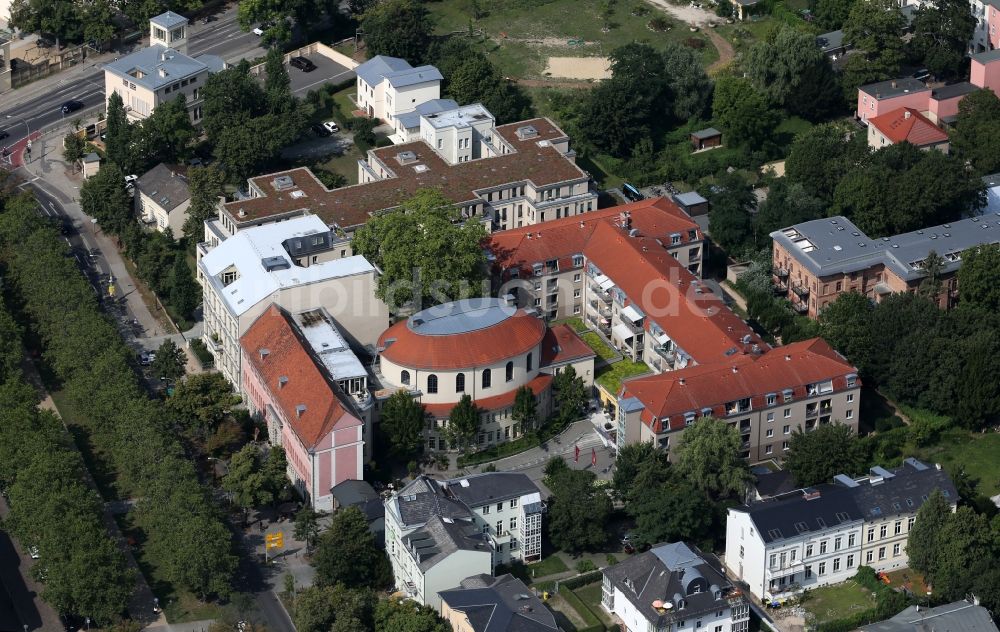 Potsdam von oben - Gebäude des Seniorenzentrums an der Hegelallee im Ortsteil Nördliche Innenstadt in Potsdam im Bundesland Brandenburg, Deutschland