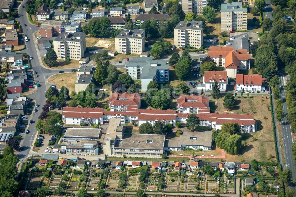 Bergkamen aus der Vogelperspektive: Gebäude des Seniorenzentrums Hermann-Görlitz-Seniorenzentrum in Bergkamen in Nordrhein-Westfalen, Deurschland