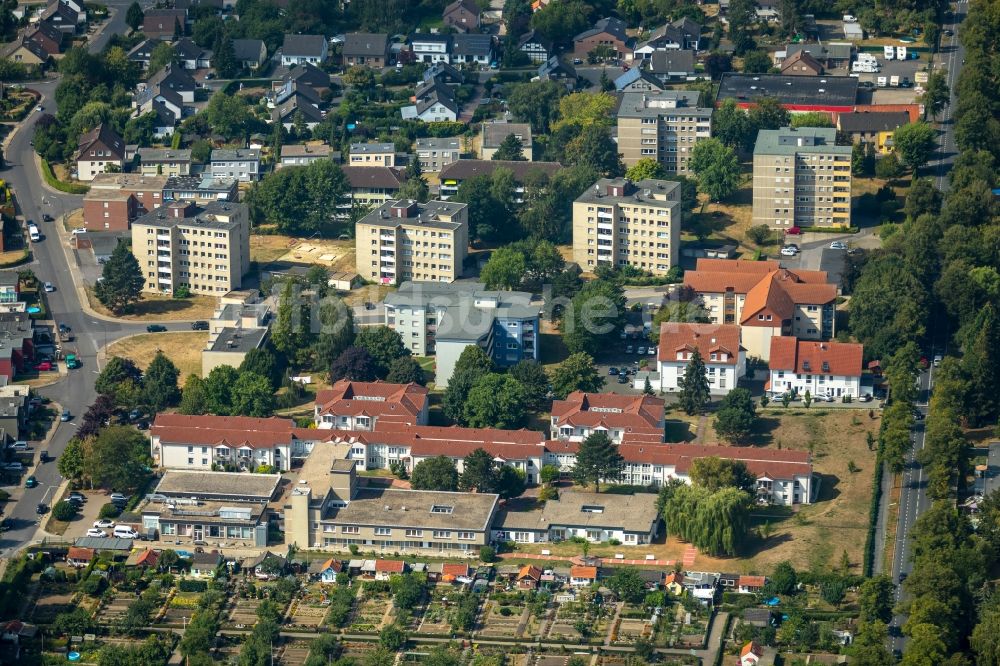 Luftbild Bergkamen - Gebäude des Seniorenzentrums Hermann-Görlitz-Seniorenzentrum in Bergkamen in Nordrhein-Westfalen, Deurschland